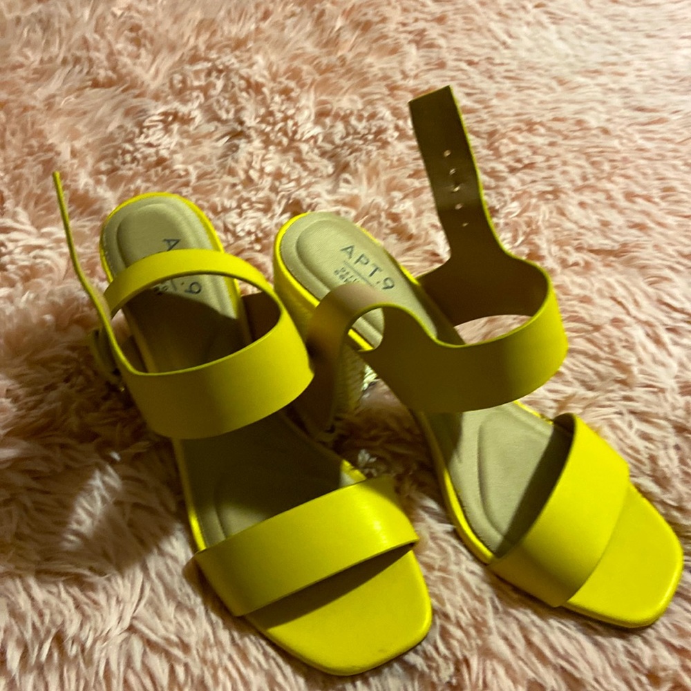 Ladies heels